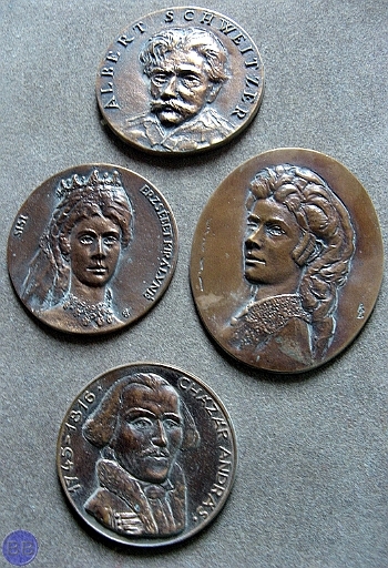 Plakettek (26).JPG -  EMLÉK PLAKETTEK 